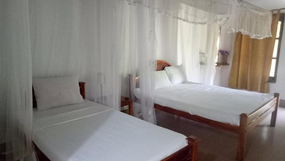 New Roy Guest House Kalkudah  Eksteriør bilde