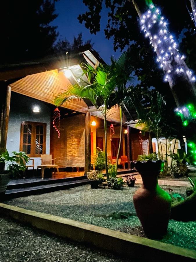 New Roy Guest House Kalkudah  Eksteriør bilde