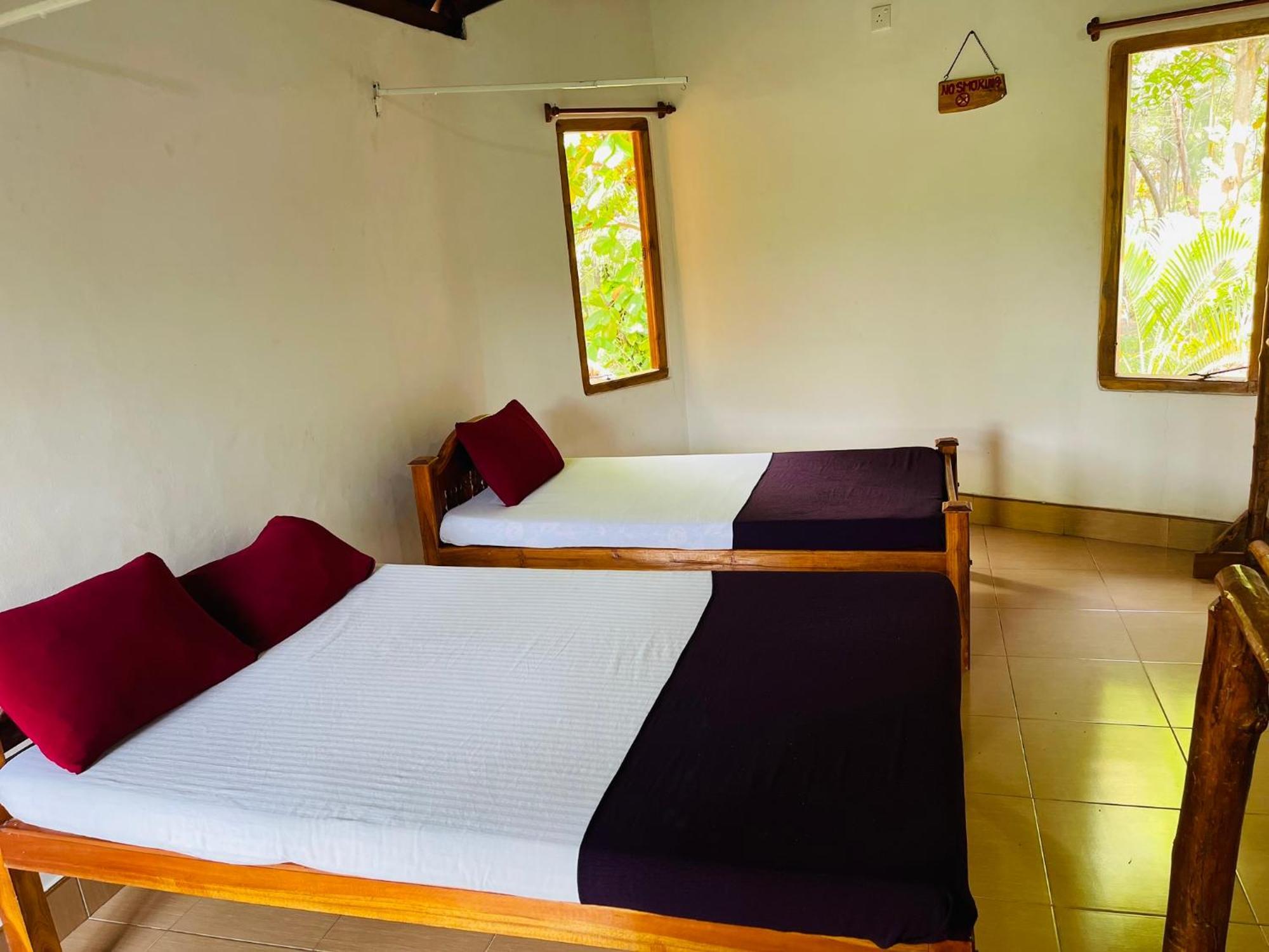 New Roy Guest House Kalkudah  Rom bilde